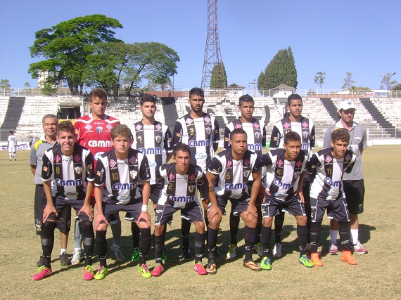 Araxá Esporte - estreia ffase final Mineiro Junior